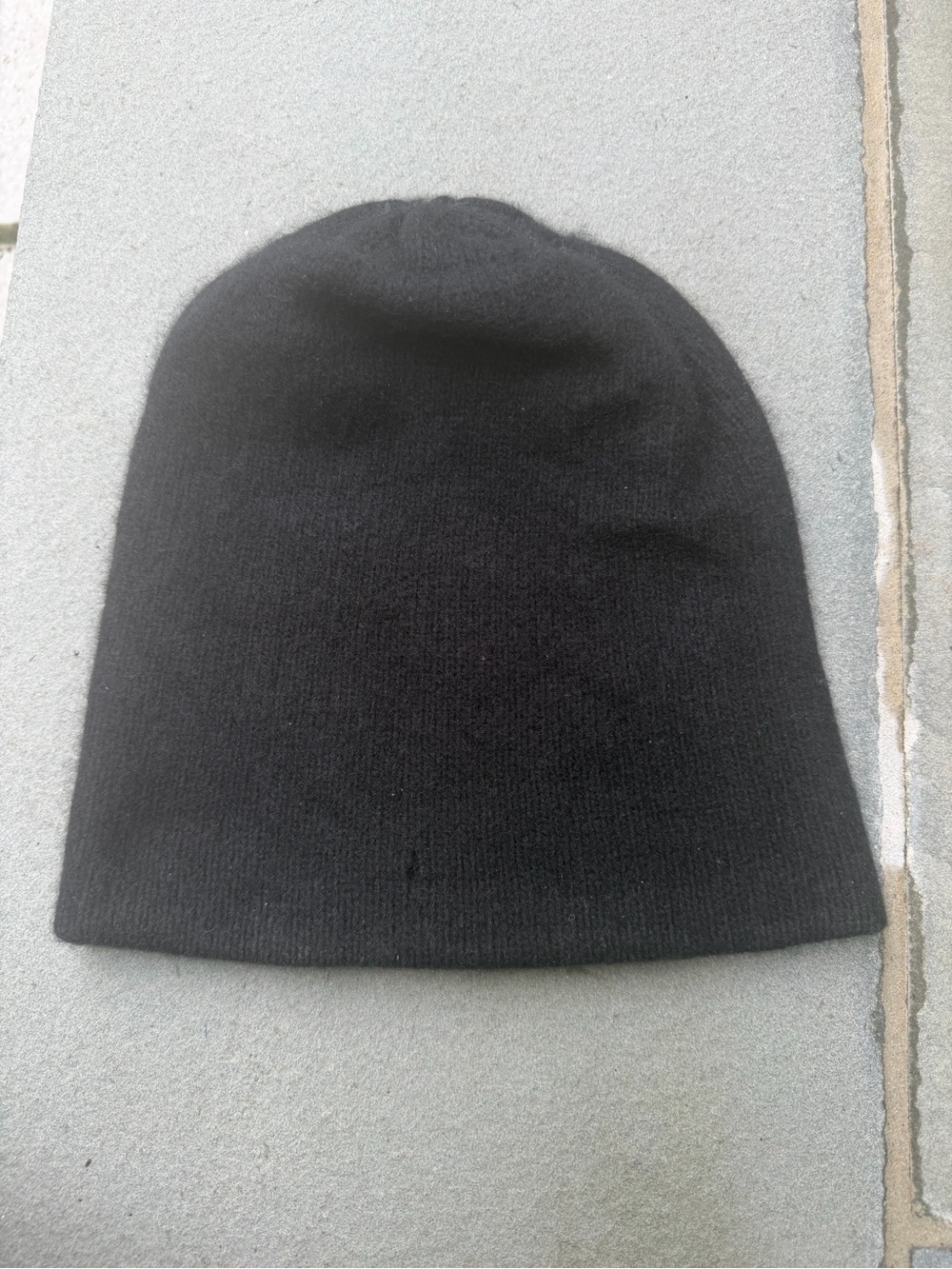Golightly Cashmere 100% Cashmere Black Beanie Hat Made in USA - Picture 5 of 7